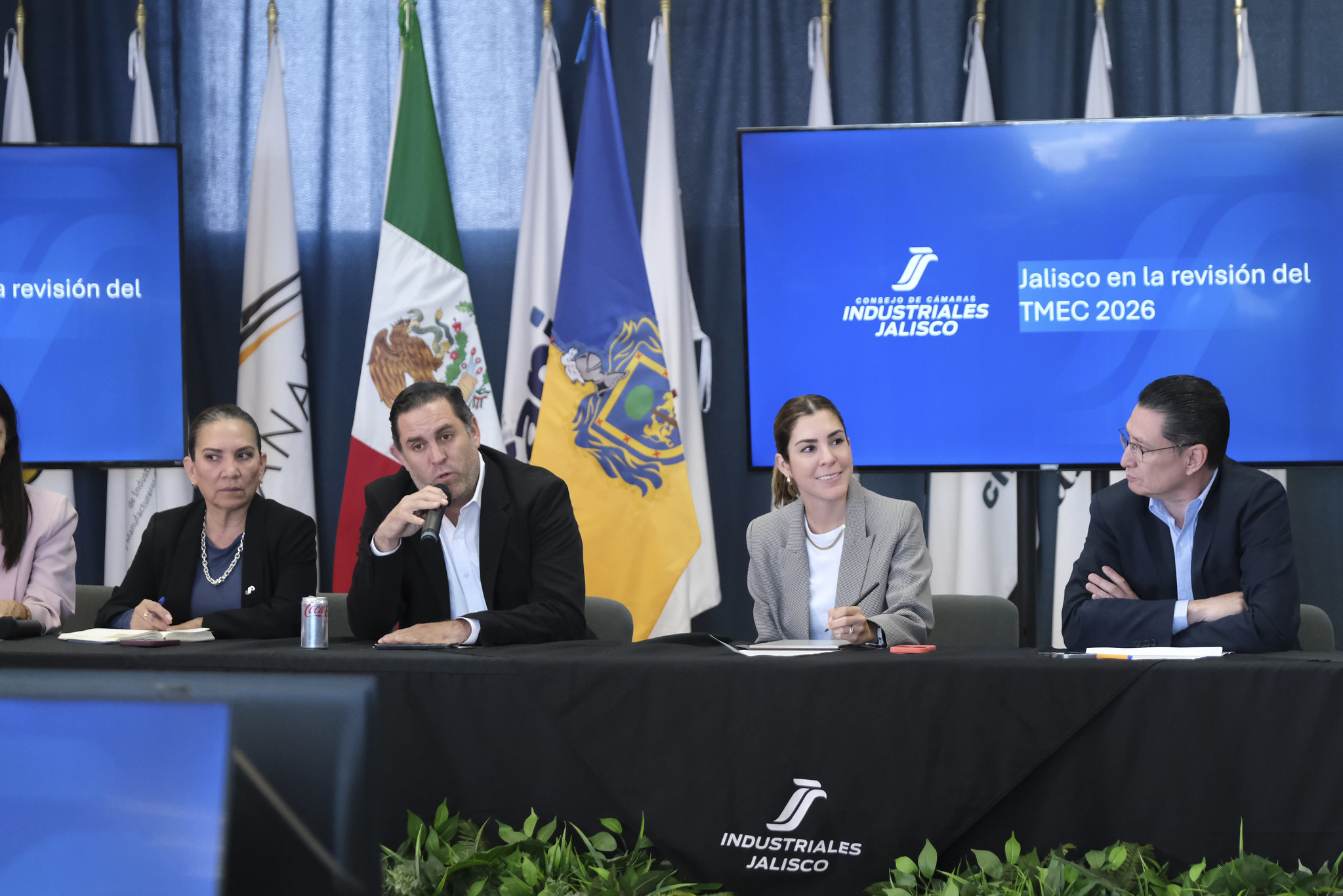 Imagen de Consolida Jalisco su postura rumbo a la revisión del T-MEC con más de 230 propuestas